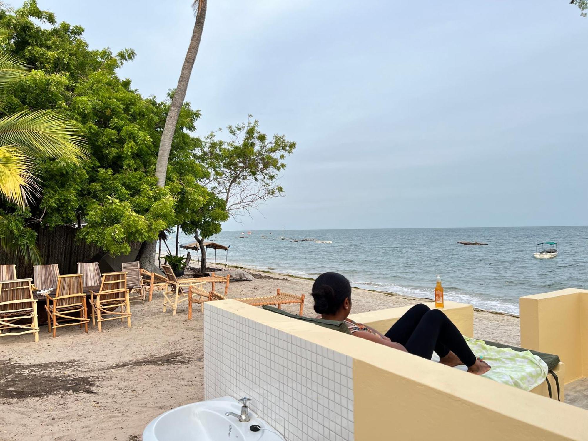 Lui Ushongo Beach House Pangani 외부 사진