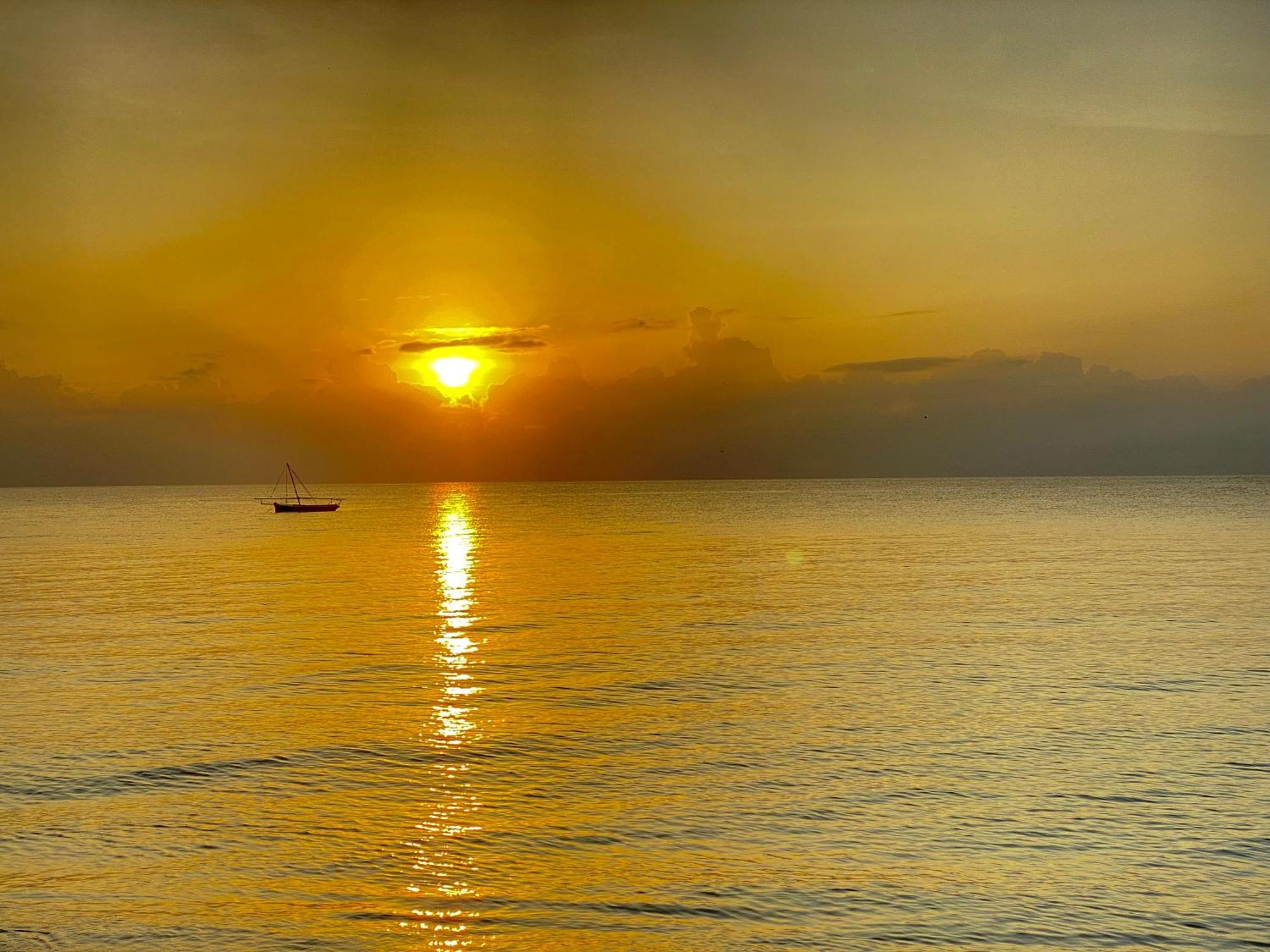 Lui Ushongo Beach House Pangani 외부 사진